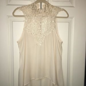 Nella Fantasia size: M tan lace embroidered cutout